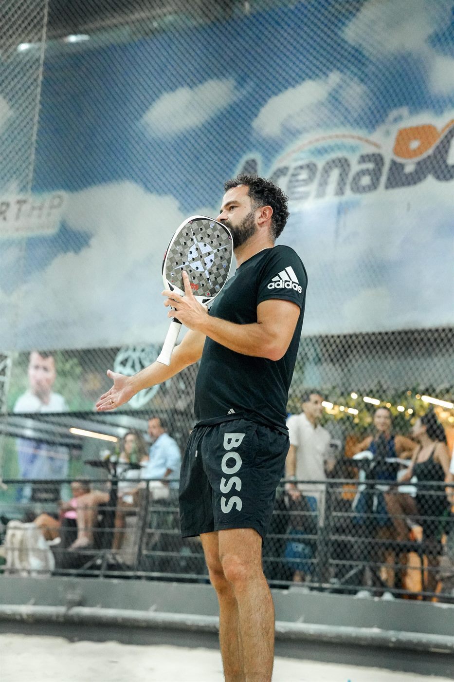 Dr. Marco Benedetto jogando beach tennis